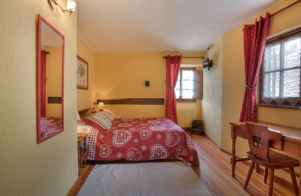 Camera matrimoniale - vista 1 Camera matrimoniale - vista 1