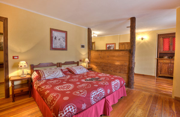 Letto matrimoniale - vista 2 Letto matrimoniale - vista 2